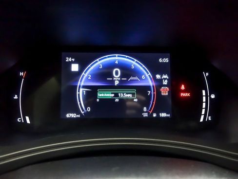 Certified 2025 Toyota Grand Highlander FWD image 16