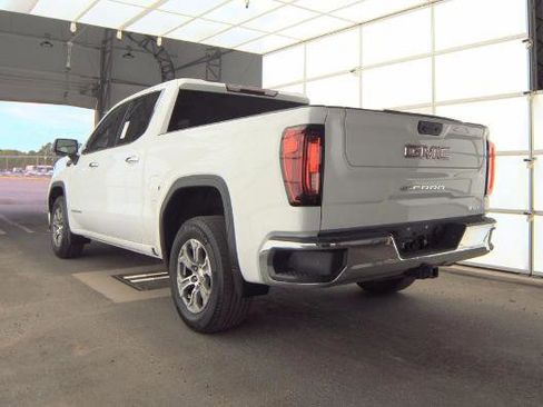 Used 2024 GMC Sierra 1500 SLT image 5