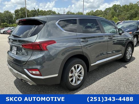 Used 2019 Hyundai Santa Fe SE FWD image 5