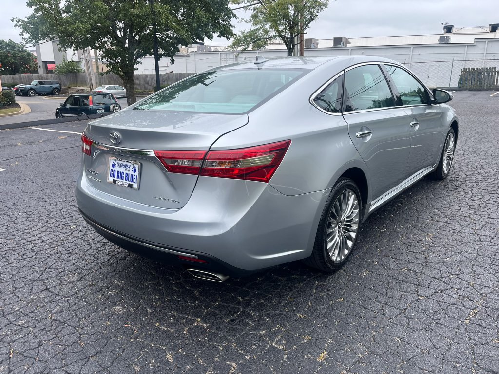 Used 2016 Toyota Avalon Limited FWD image 5