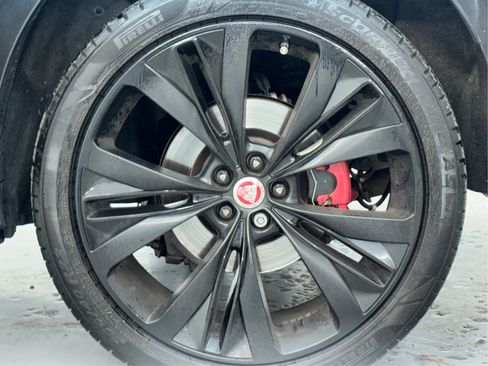 Used 2020 Jaguar F-PACE S image 32