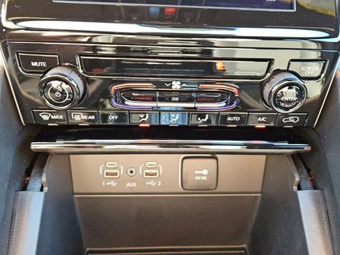 New 2026 Jeep Grand Cherokee L Laredo w/ Trailer Tow Package image 10