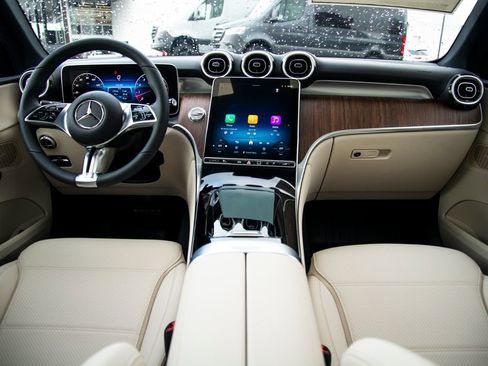 New 2026 Mercedes-Benz GLC 300 4MATIC image 17