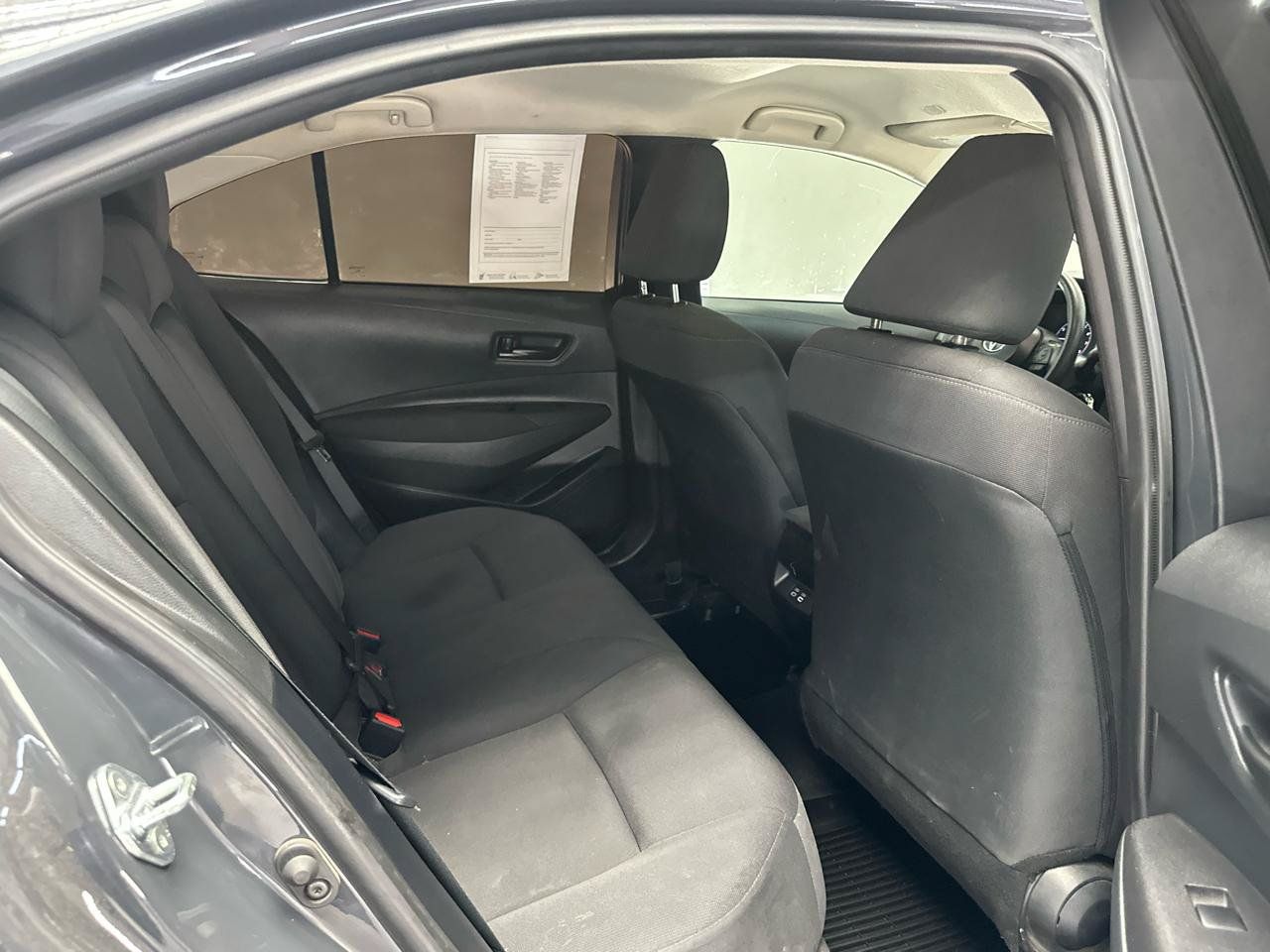 Used 2025 Toyota Corolla LE FWD image 12