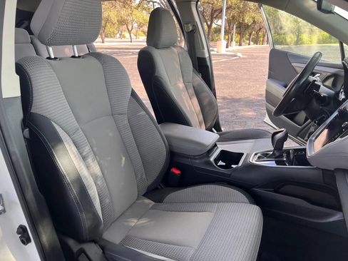 Used 2022 Subaru Outback Premium image 17