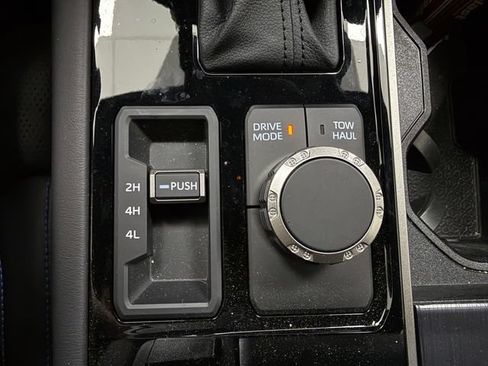 Used 2026 Toyota Tundra Platinum AWD/4WD image 22