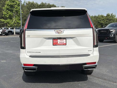 Used 2023 Cadillac Escalade ESV Premium Luxury AWD/4WD image 30