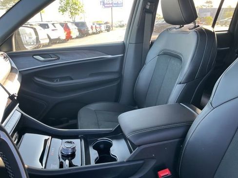 New 2026 Jeep Grand Cherokee Altitude AWD/4WD image 10