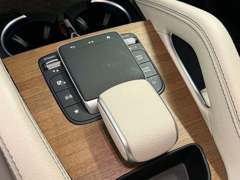 Certified 2024 Mercedes-Benz GLE 350 4MATIC image 31