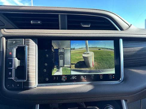Used 2024 GMC Yukon XL Denali AWD/4WD image 79