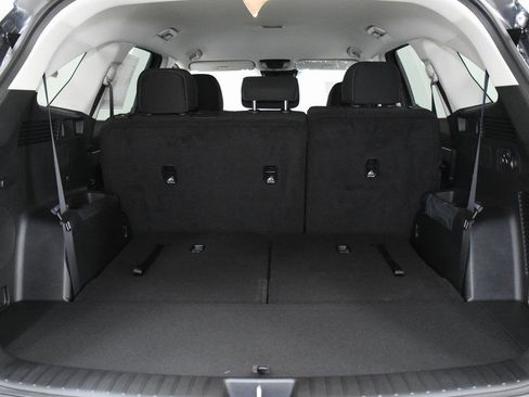 Certified 2024 Kia Sorento LX image 30