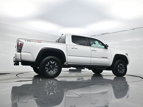 Used 2023 Toyota Tacoma TRD Off-Road AWD/4WD image 23