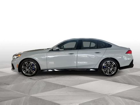 Used 2026 BMW 530i xDrive AWD/4WD image 5