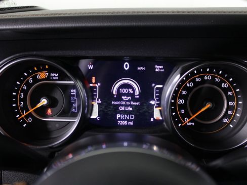 Used 2023 Jeep Wrangler Unlimited Rubicon 392 image 19