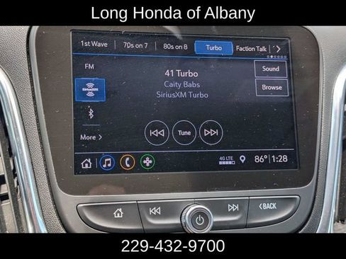 Used 2020 Chevrolet Equinox Premier FWD image 23