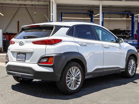 Used 2020 Hyundai Kona SEL FWD image 4
