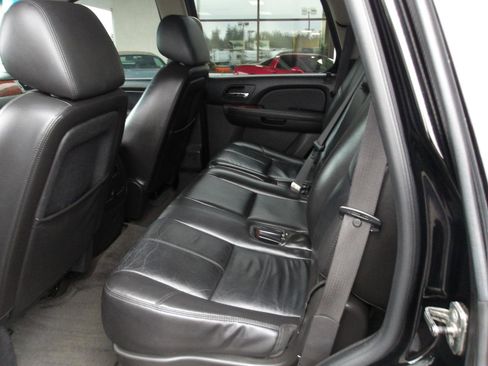 Used 2011 Chevrolet Tahoe LT image 10