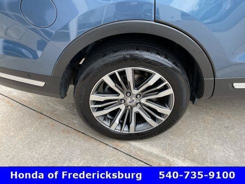 Used 2019 Ford Explorer Platinum AWD/4WD image 11
