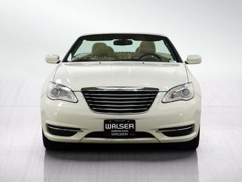 Used 2011 Chrysler 200 Touring FWD image 8