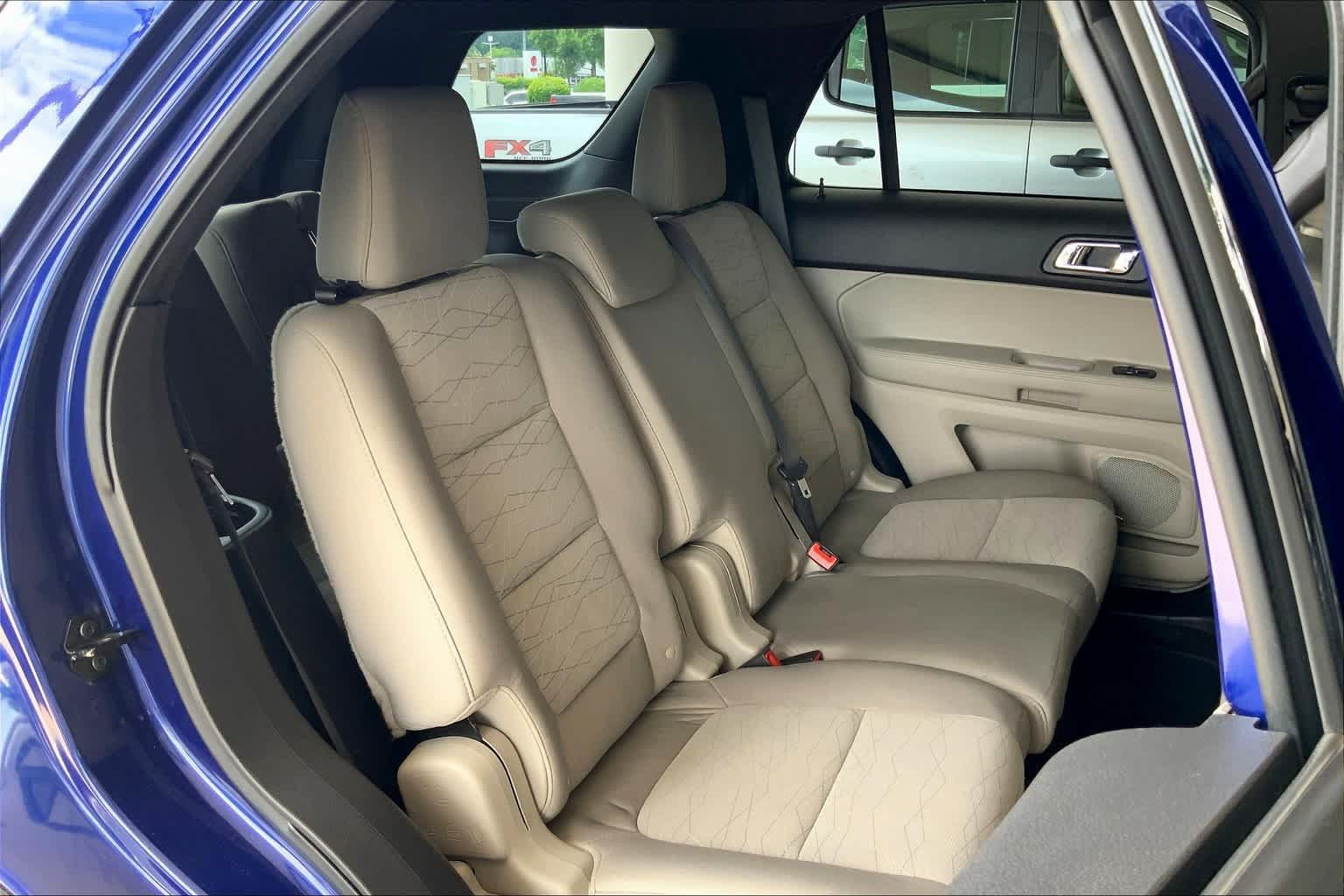 Used 2015 Ford Explorer FWD image 20