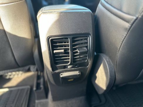Used 2014 Ford Escape Titanium w/ Equipment Group 401A AWD/4WD image 21