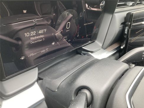 New 2026 GMC Terrain Denali w/ LPO, Floor Liner Package image 32