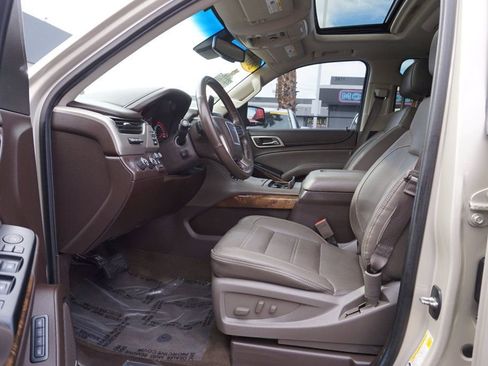 Used 2015 GMC Yukon Denali w/ Premium Package image 19