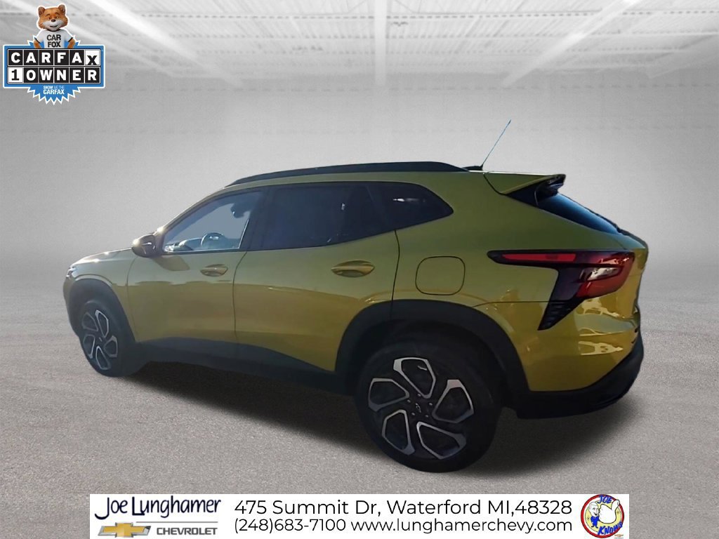 Certified 2025 Chevrolet Trax RS w/ Driver Confidence Package FWD image 7