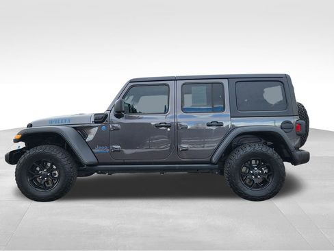 Used 2024 Jeep Wrangler Unlimited image 5