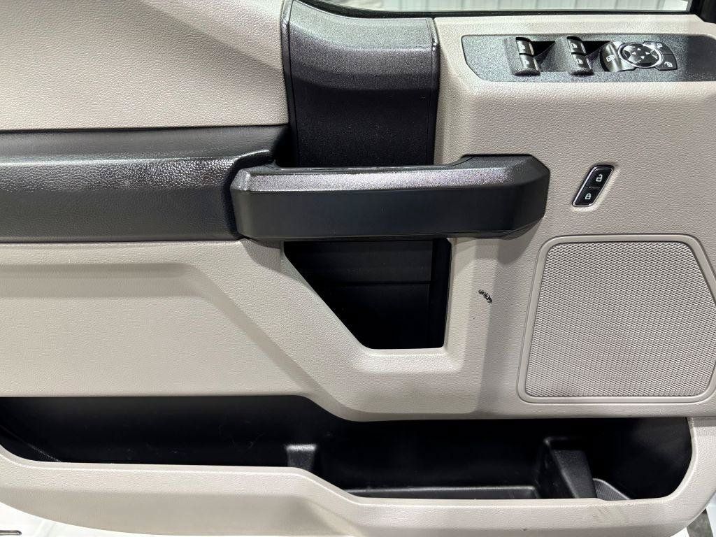 Used 2019 Ford F250 XL w/ Power Equipment Group AWD/4WD image 16