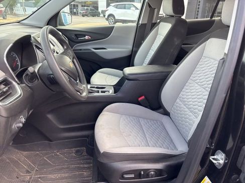 Used 2021 Chevrolet Equinox LS w/ LS Convenience Package AWD/4WD image 8
