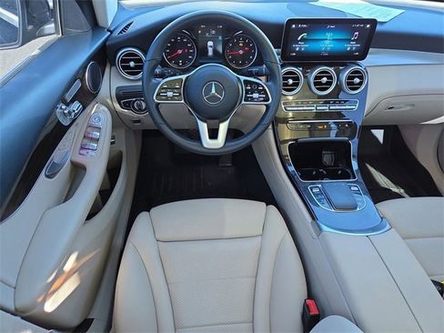 Used 2022 Mercedes-Benz GLC 300 image 13
