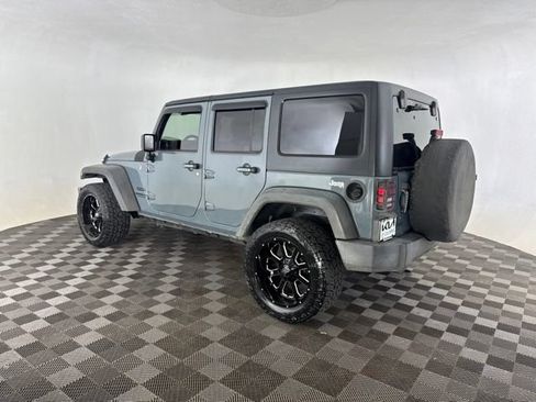 Used 2015 Jeep Wrangler Unlimited Sport w/ Quick Order Package 24S AWD/4WD image 9