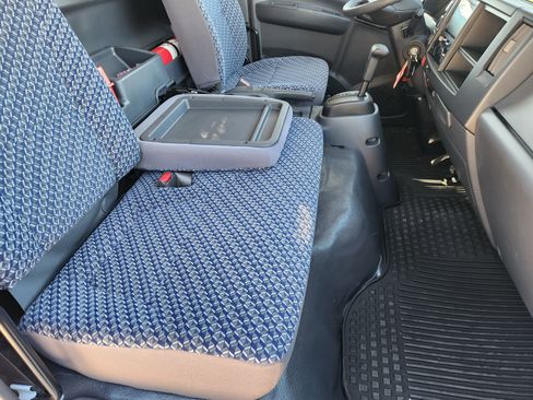 New 2024 Chevrolet Low Cab Forward image 17