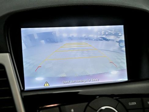 Used 2015 Chevrolet Cruze LT image 22