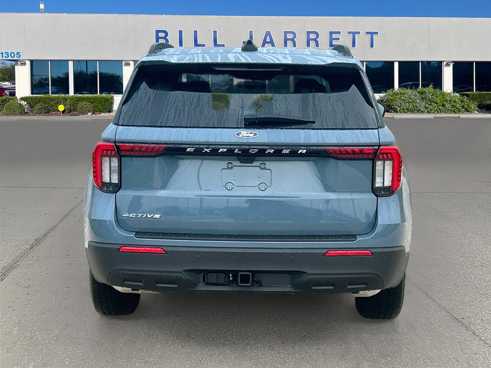 New 2027 Ford Explorer Active RWD image 5