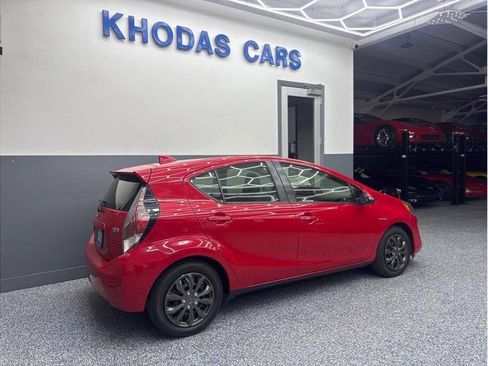 Used 2015 Toyota Prius C Two FWD image 7