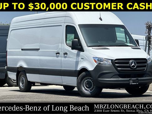 New 2024 Mercedes-Benz eSprinter 170 Cargo image 1