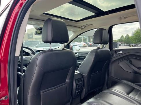 Used 2017 Ford Escape Titanium w/ Equipment Group 301A AWD/4WD image 11