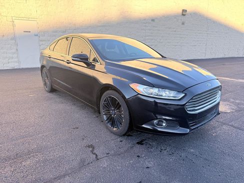 Used 2016 Ford Fusion SE w/ Equipment Group 202A image 8