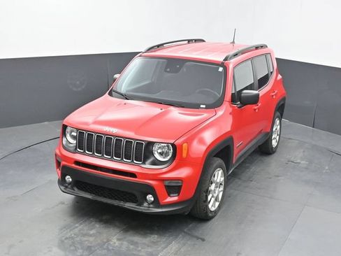 Used 2023 Jeep Renegade Latitude w/ Premium Group AWD/4WD image 48