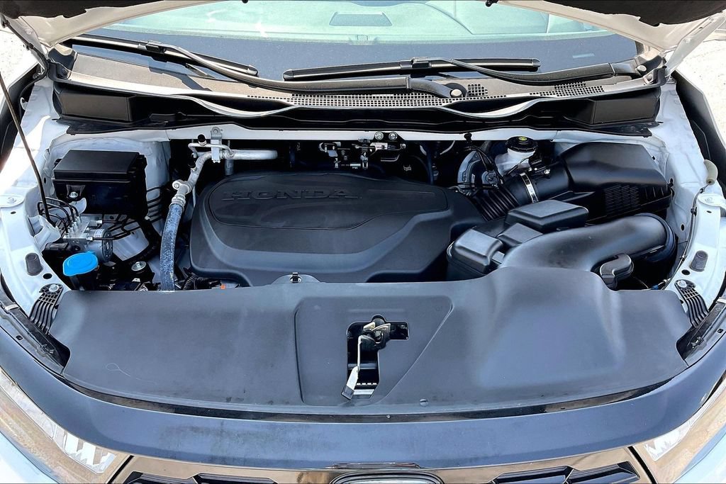 Certified 2025 Honda Odyssey Elite image 30