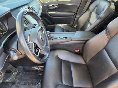 Used 2020 Volvo XC90 T6 Momentum w/ Protection Package Premier