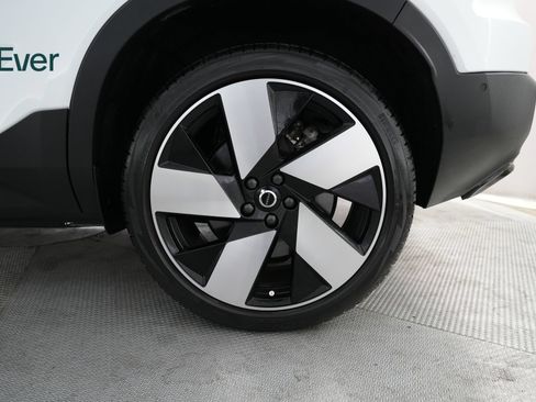 Used 2023 Volvo C40 P8 Recharge Ultimate AWD/4WD image 9