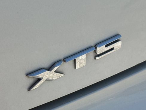 Used 2014 Cadillac XTS Premium FWD image 10
