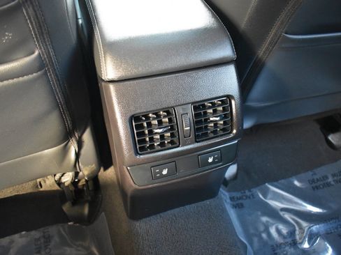 Used 2016 Subaru Outback 3.6R Limited image 37