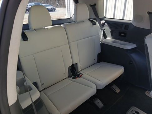 Used 2024 Hyundai Santa Fe Calligraphy image 16