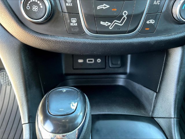 Certified 2020 Chevrolet Equinox LT FWD image 18