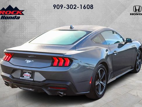 Used 2025 Ford Mustang Premium RWD image 6