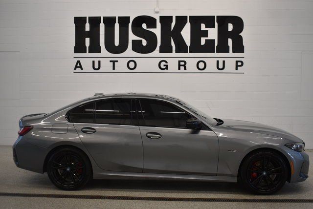 Used 2023 BMW 330e xDrive w/ M Sport Package AWD/4WD image 2